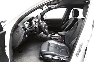 Halvkombi BMW 118I 10 av 25