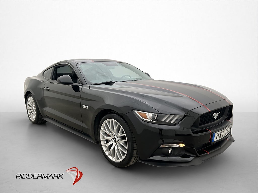 Ford Mustang 5.0 GT V8 421hk Skinn Svensksåld Tre-brukare