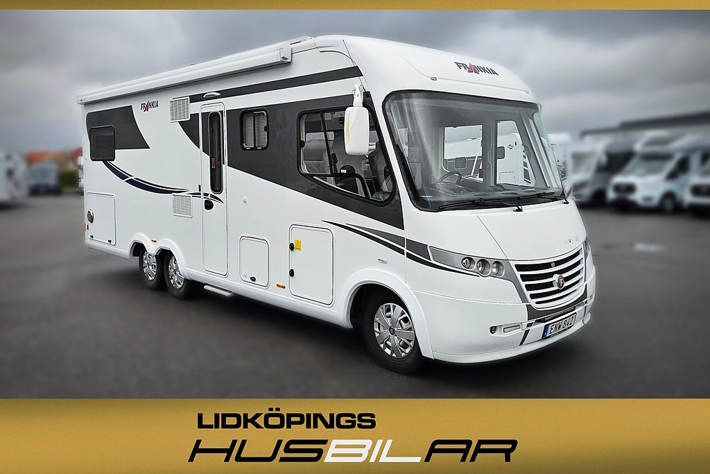 Frankia 790 Låga långbäddar ALDE AC Navi Solceller Automat 5 bältad 