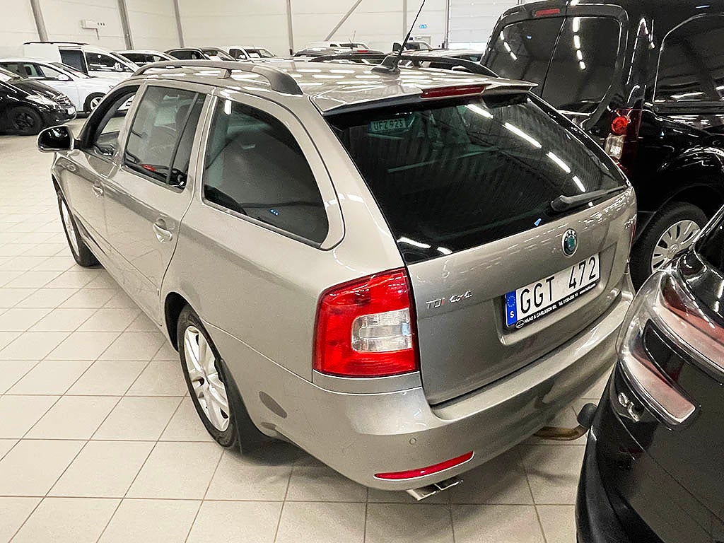 Skoda Octavia kombi 2,0 TDI 4Motion Automat 140Hk