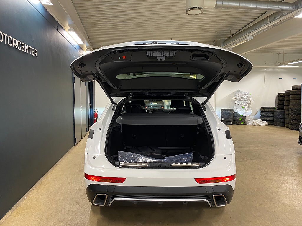 Bild på DS 7 Crossback E-Tense 4x4 300hk