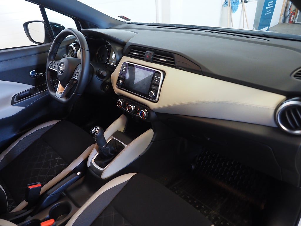 Nissan Micra N-TECH 92hk  1 ägare | Moms | CarPlay |