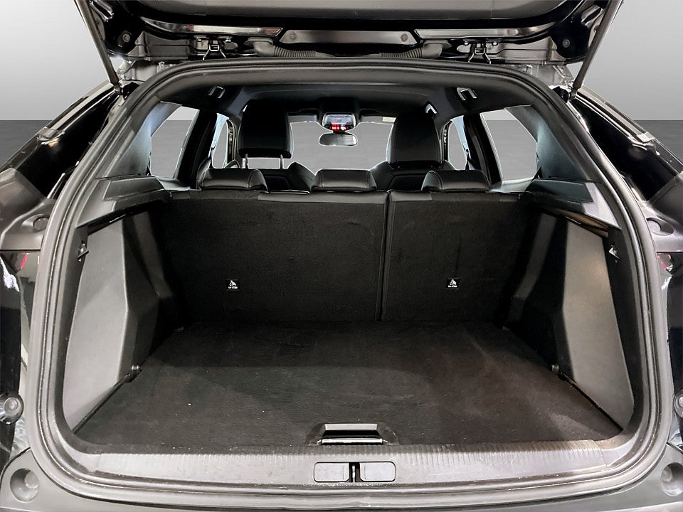 Bild på Peugeot 2008 GT Hybrid 145hk Aut ELSTOL B-KAMERA CARPLAY