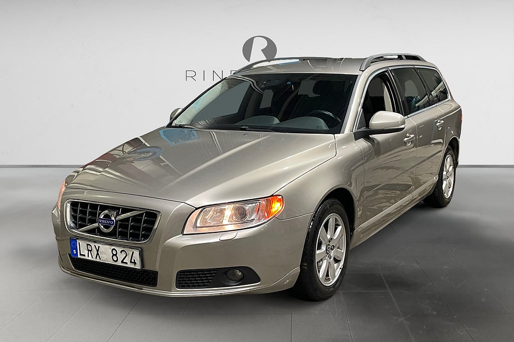 Volvo V70 D3 163 HK MOMENTUM PDC 0.45L/MIL 1ÄGARE KAMREM BYTT 18"