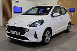 Halvkombi Hyundai i10 1 av 23