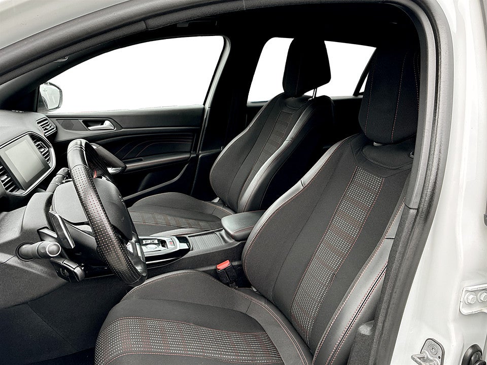 Bild på Peugeot 308 5D GT-Line 1.2 PT 130hk Aut CARPLAY