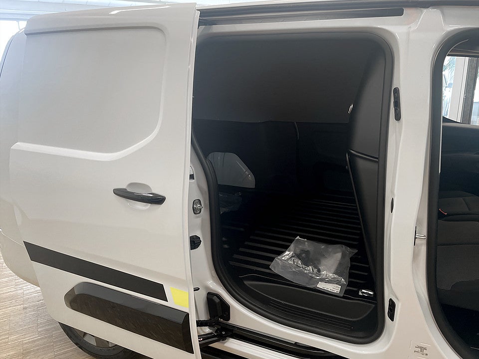 Bild på Opel Combo Elite GS-Line 130hk Aut L2 -EDITION! VÄRMARE & DRAGKROK