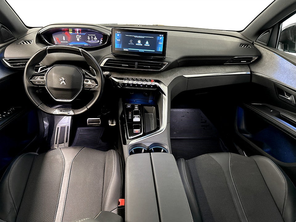 Bild på Peugeot 5008 GT 1.2 PT 130hk Aut 7-SITS B-KAMERA CARPLAY