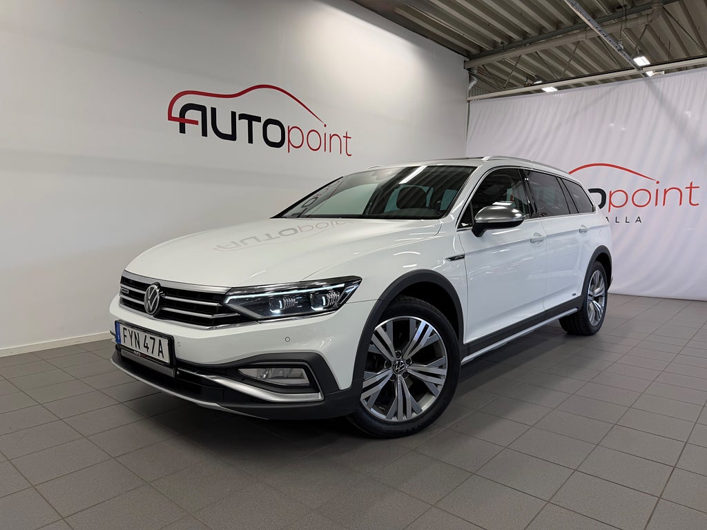 Volkswagen Passat Alltrack 2.0 TDI 200hk 4M Alltrack Pano Drag Värmare Cockpit
