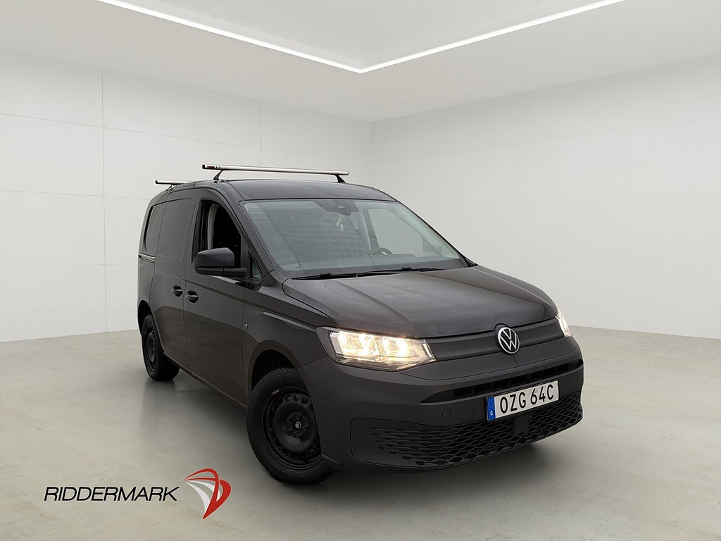 Volkswagen Caddy Cargo Värmare Dragkrok Kamera CARPLAY Moms