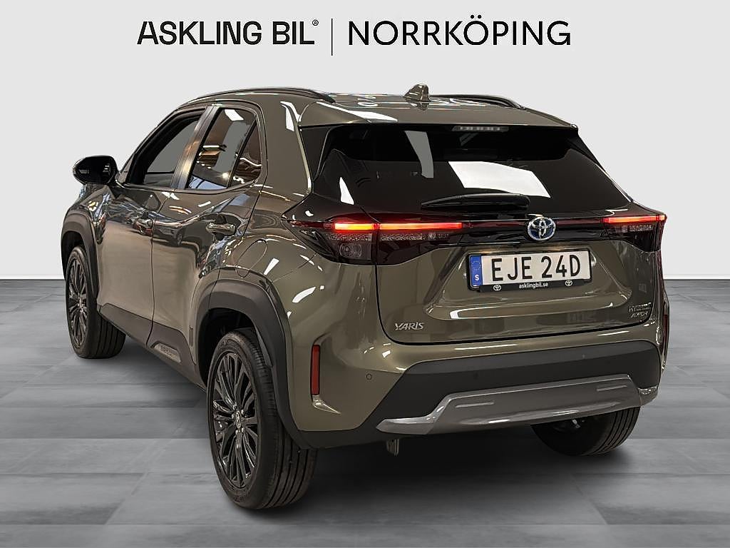 Toyota Yaris Cross 2023 - miniatyr 2