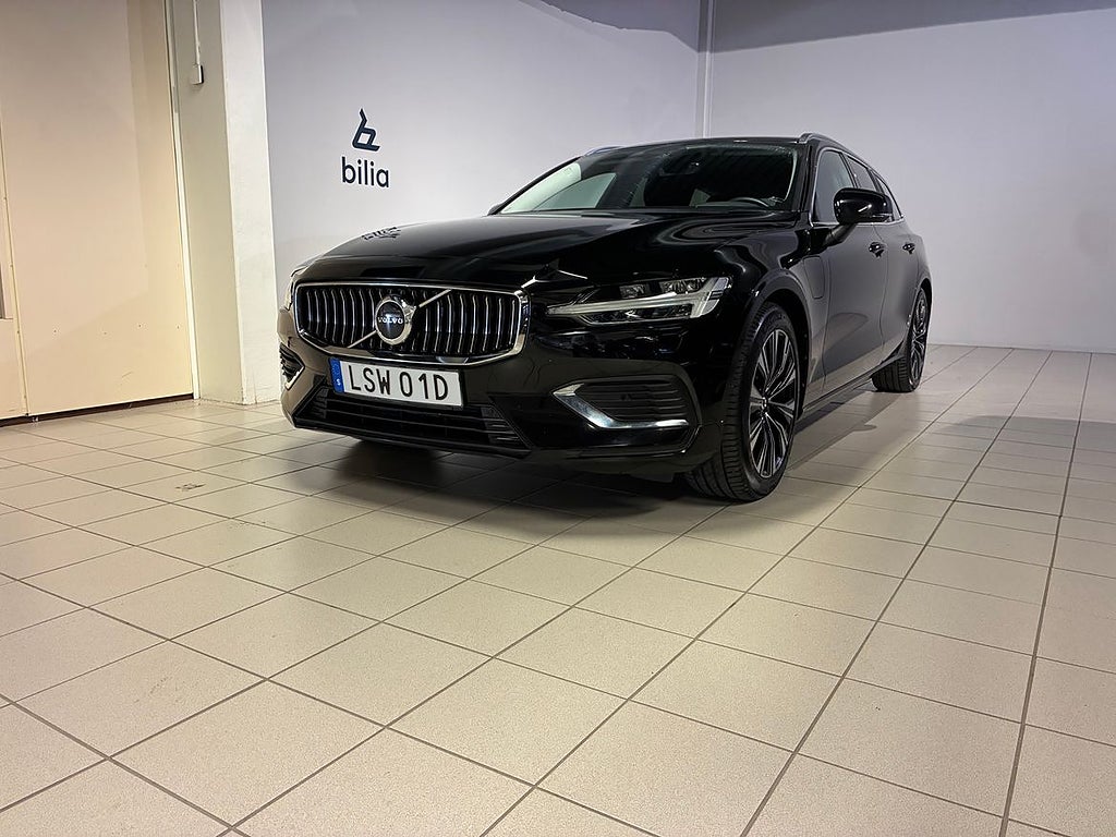 Volvo V60 Recharge T6 Core Edition | DRAGKROK |