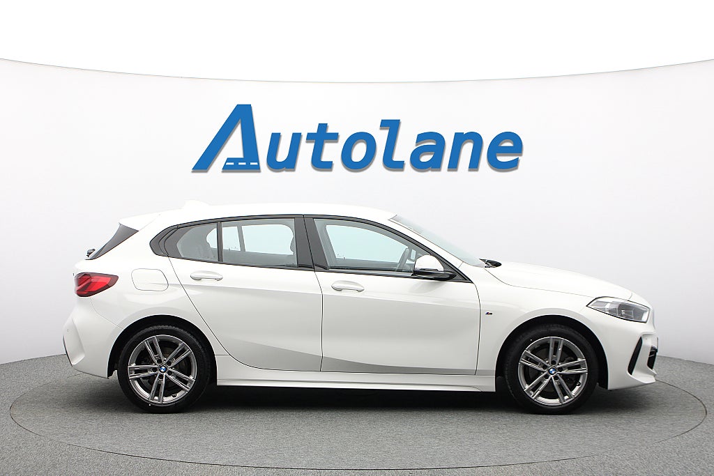 BMW 118I Steptronic M Sport Navigation,PDC,CarPlay 136hk