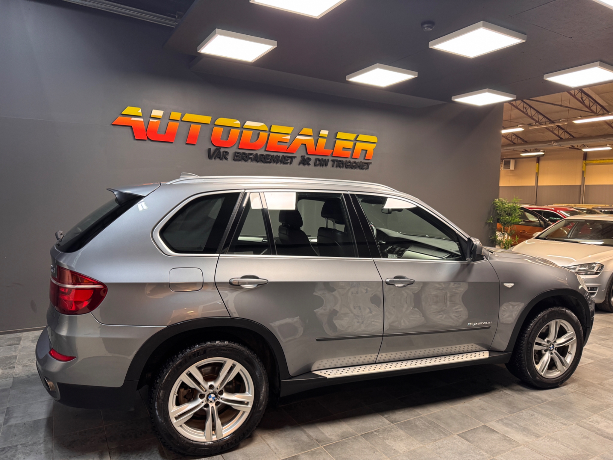 BMW X5 2011, bild 3/44