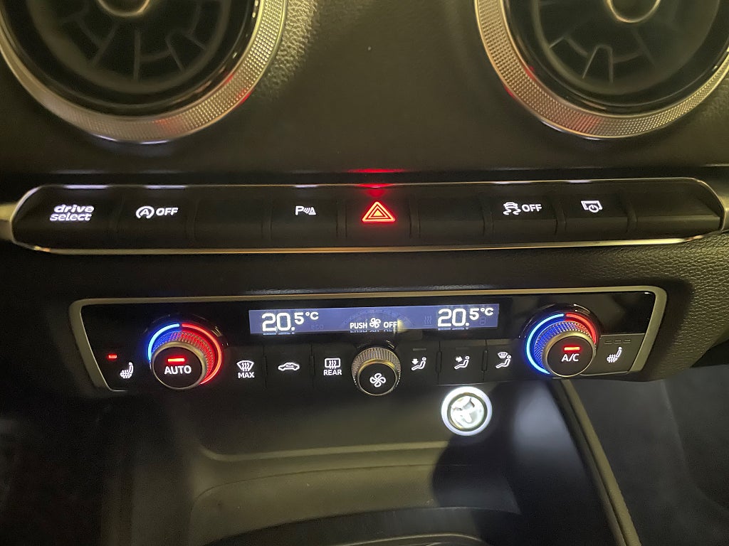 Audi RS3 2020 - miniatyr 16
