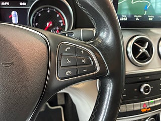 Mercedes-Benz A 180 d 7G-DCT Urban Line/S&V-hjul/H&K/Drag/Kamera/Navi – bild 24