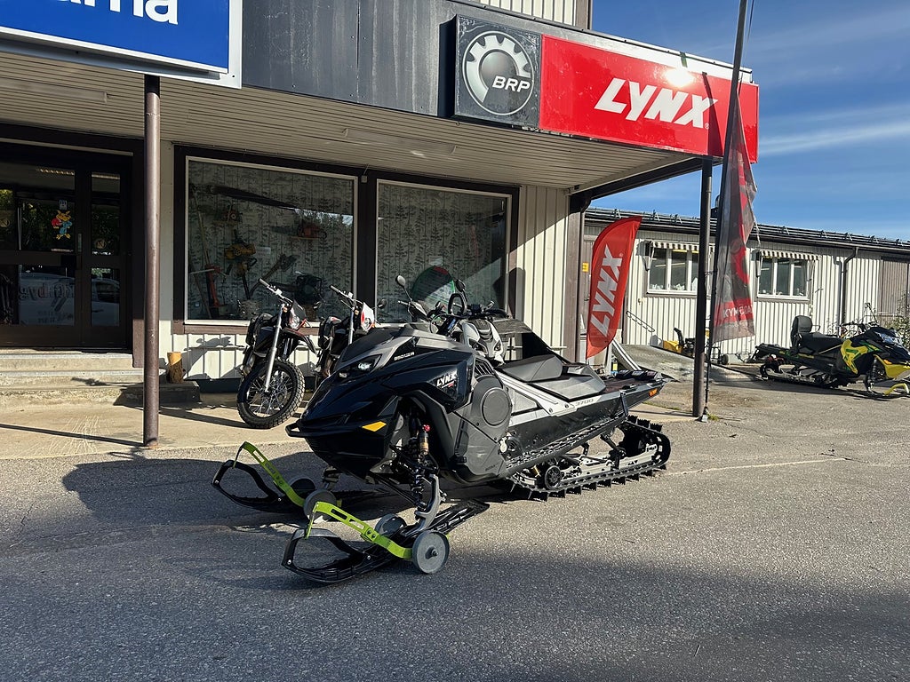 Lynx Shredder RE 3700 850 E-Tec Turbo R *10,25" -25 (MOMS) 