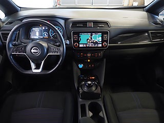 Halvkombi Nissan Leaf 14 av 22