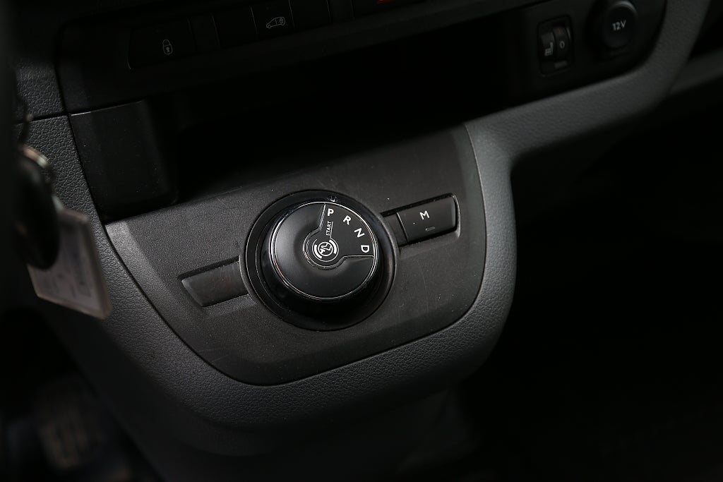 Toyota ProAce 2,0 D-4D 144hk Skåp Aut Lång I Värmare I Drag I Moms 2023