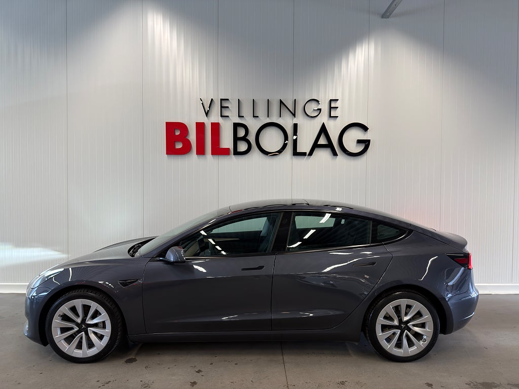 Tesla Model 3 Standard Range *Moms*