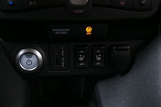 Halvkombi Nissan Leaf 14 av 18
