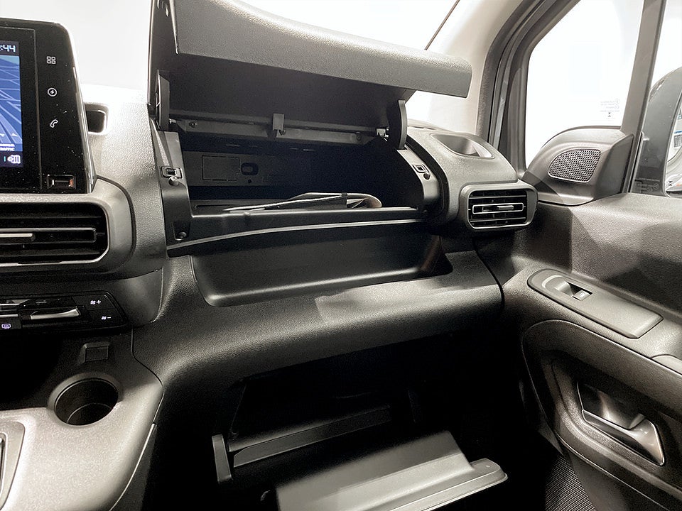 Bild på Citroën e-Berlingo M Shine 50kWh 136hk Aut - DRAG, B-KAMERA