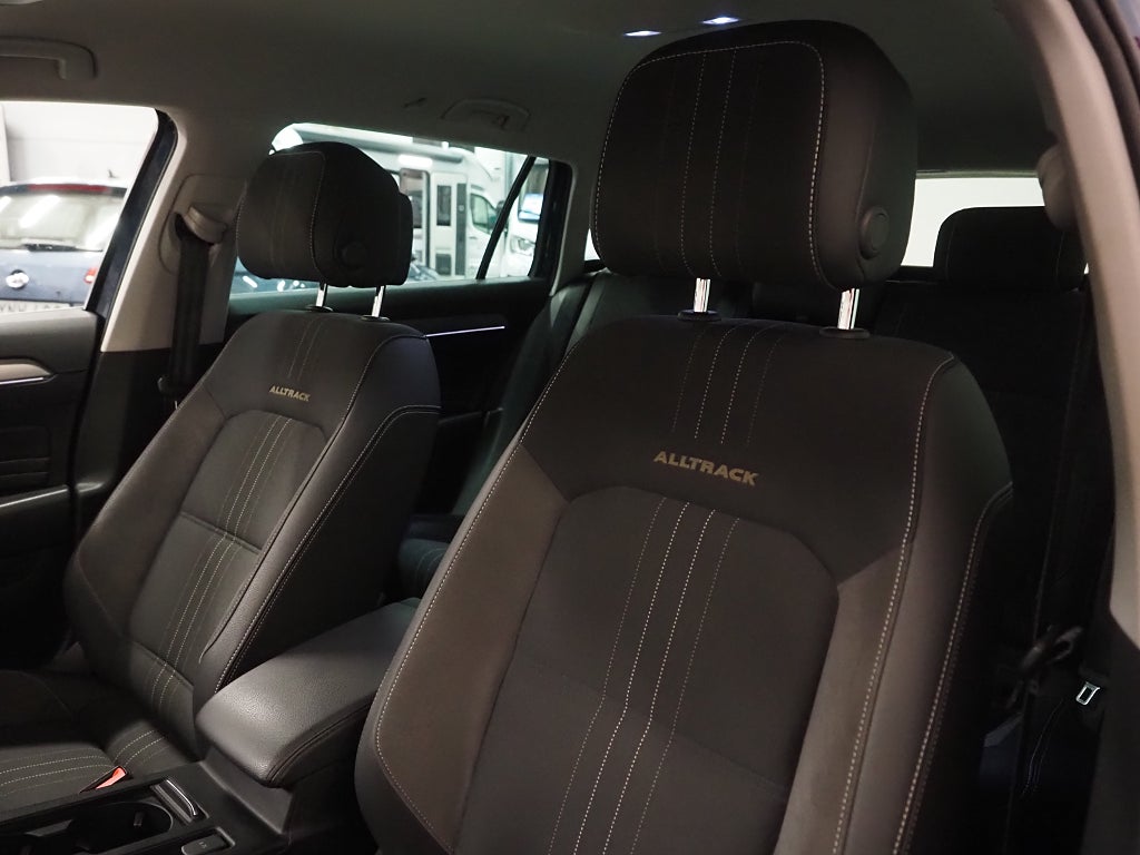Volkswagen Passat Alltrack 2.0 TDI 4Motion Navi B-Kam D-Värm 2020