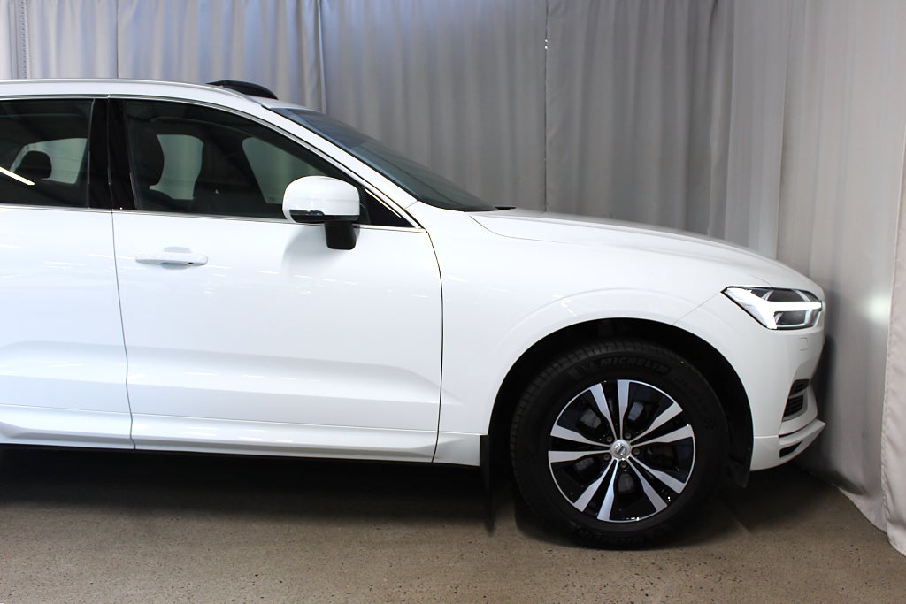 Volvo XC60 T8 392HK Twin Engine AWD Panorama, Drag, B-Kamera, Navi