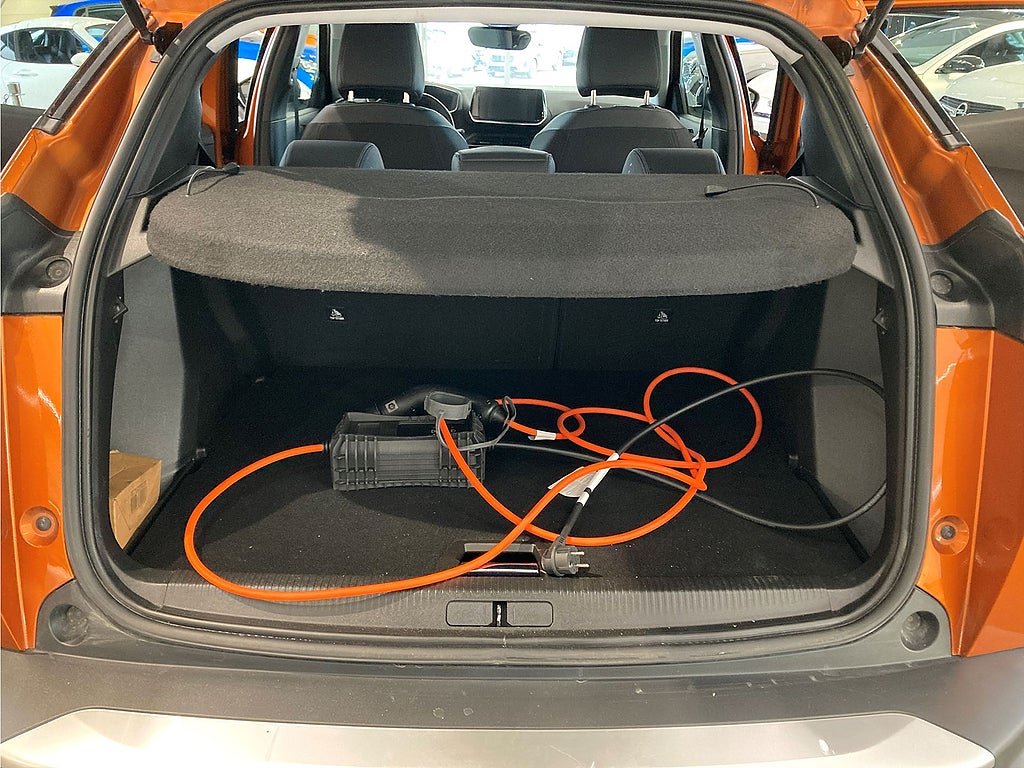 Bild på Peugeot E-2008 Allure Pack 50kWh 136hk Aut - B-KAMERA, CARPLAY