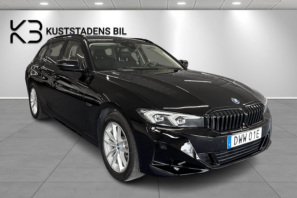 BMW 330e xDrive Touring Steptronic Dragkrok Kamera HarmanKardon