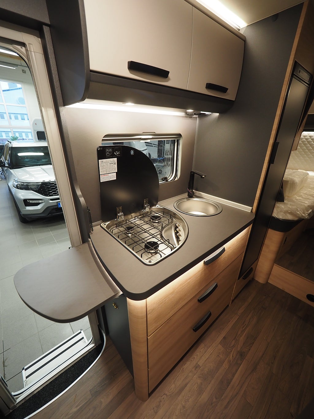 Knaus L!ve Ti Platinum Selection 650 MEG AUT I Markis I 3500kg