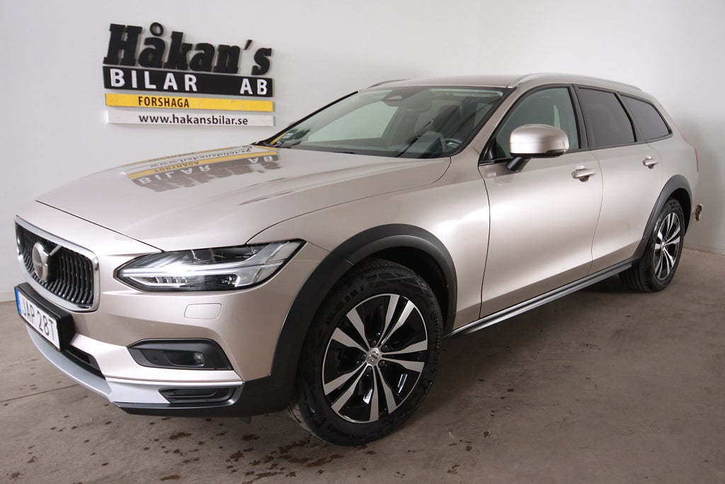 Volvo V90 Cross Country B4 AWD Automat Core | 197Hk | Dragkrok 