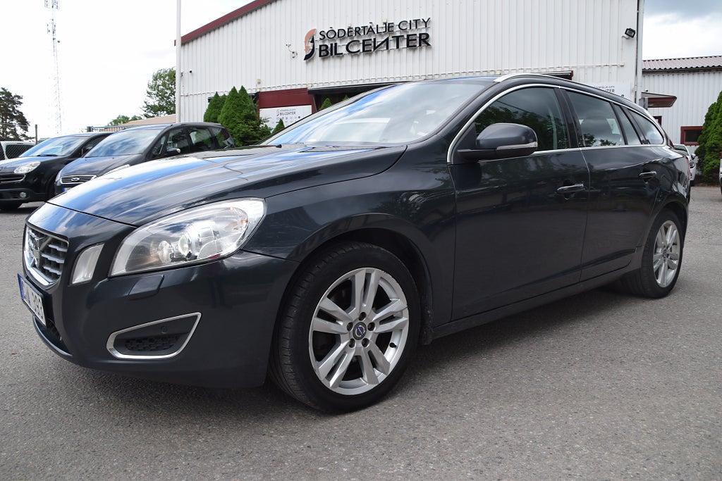 Volvo V60 D2 Powershift Summum Euro 5 Taklucka B-Kamera 