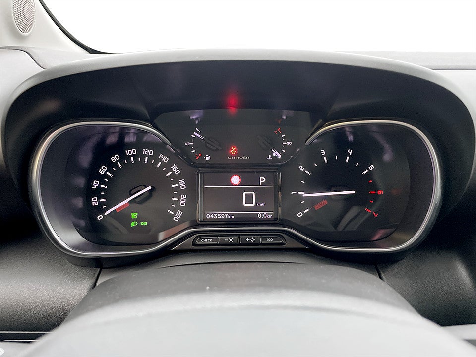 Bild på Citroën C3 Aircross Shine 1.2 PT 130hk Aut - CARPLAY, BACKSENSORER