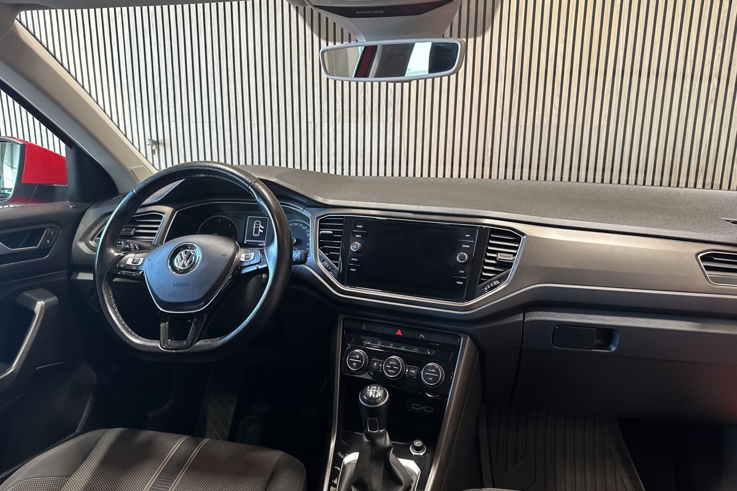 Volkswagen T-Roc 2.0 TDI DPF SCR 4Motion 2018, bild 6/39