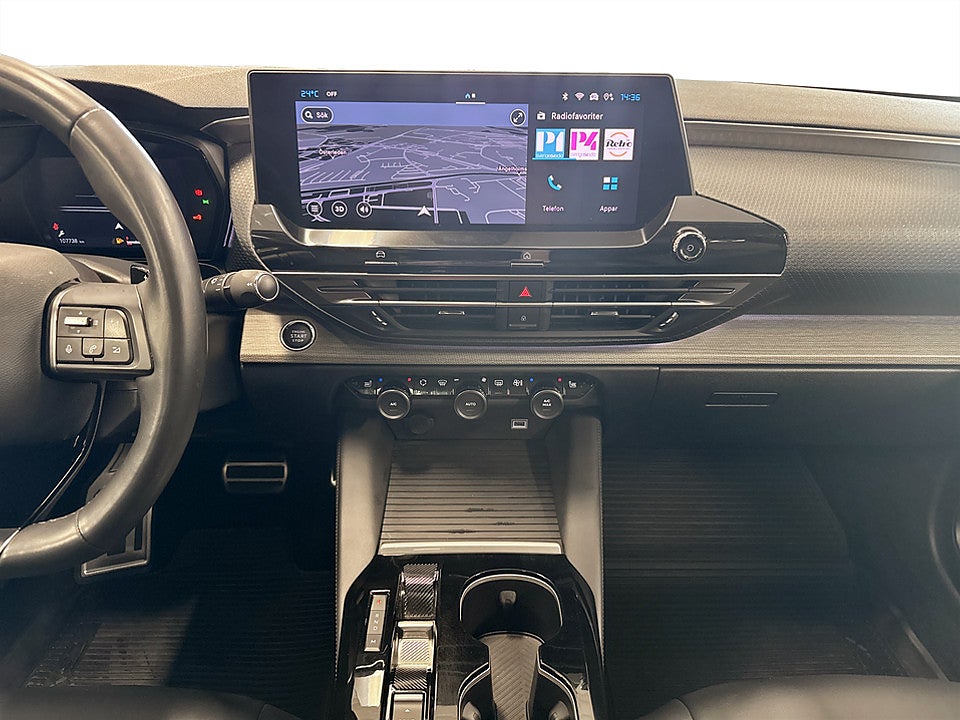 Bild på Citroën C5X Shine Exclusive 1.6 PT 180hk Aut PANO 360-KAMERA DRAG 
