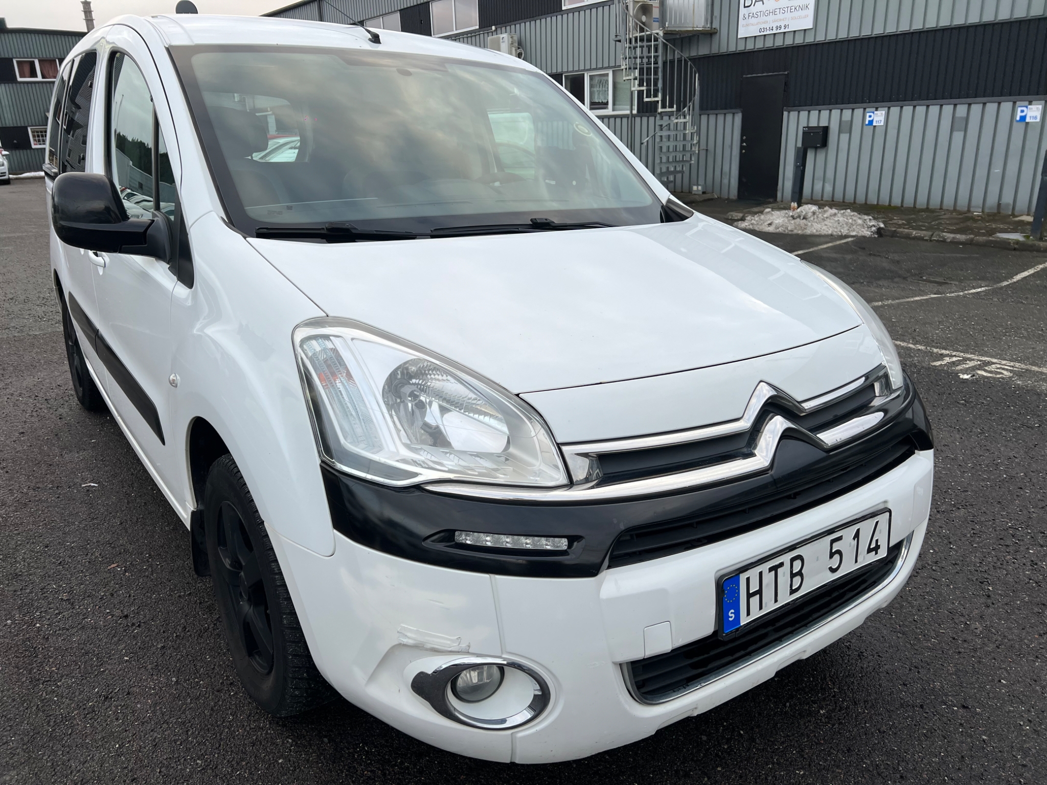 Citroen Berlingo Multispace 1.6 VTi 2013, kuva 2/40
