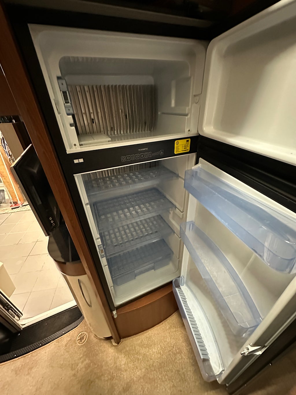 Rapido 7065 F Automat Alde taksäng Låga sängar toa bak thumbnail