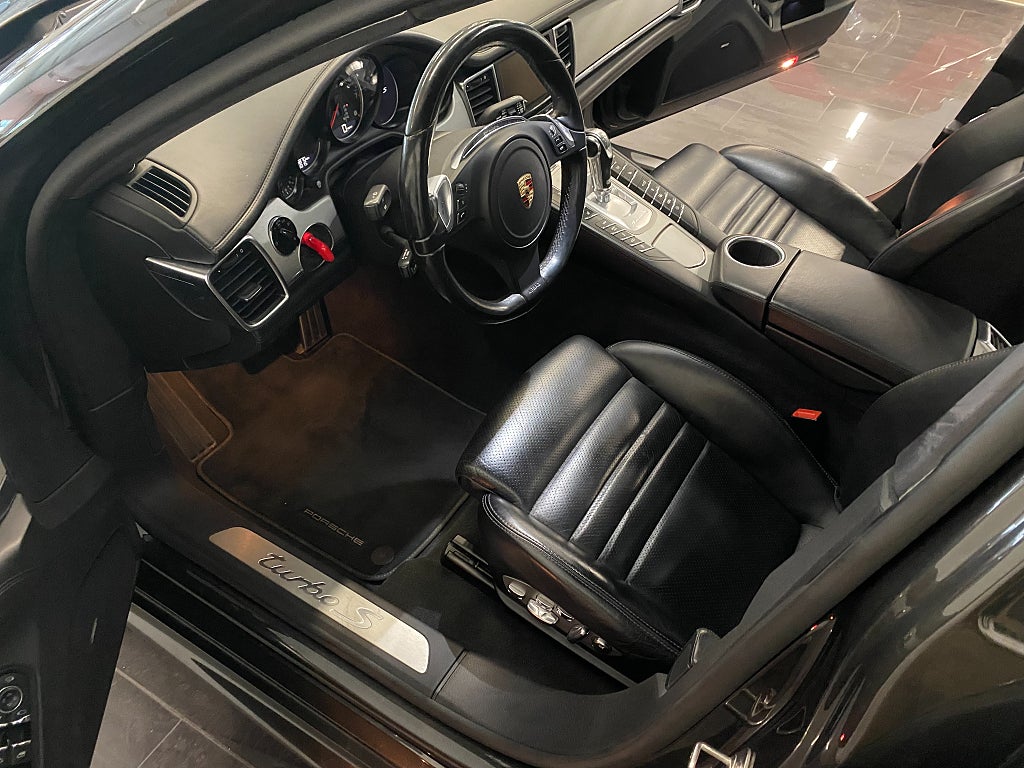 Porsche Panamera 2012 - miniatyr 10