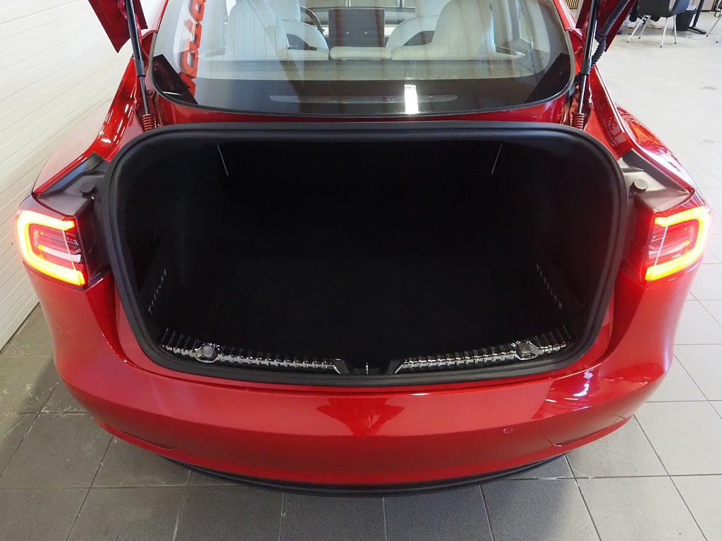 Tesla Model 3 Performance 513hk PPF Läder 20" Stiletto 2019