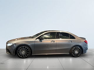 Mercedes-Benz AMG A 35 4MATIC Sedan AMG Pano/Kamera/Burmester/SoV/1Ägare – bild 4