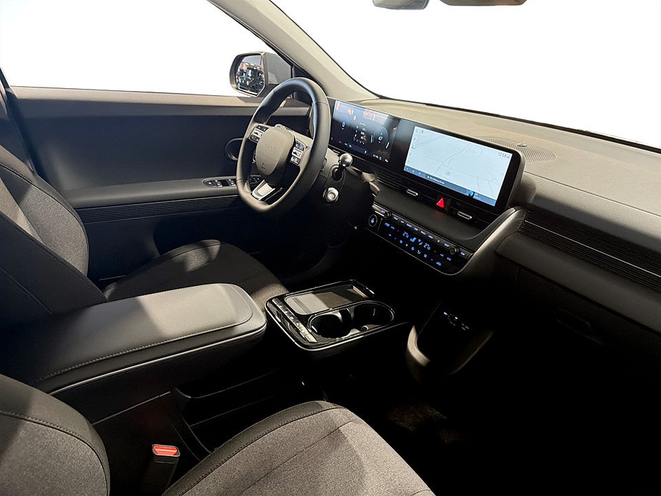 Bild på Hyundai IONIQ 5 Essential 64kWh 170k Aut - FULL LED MATRIX,SMARTKEY