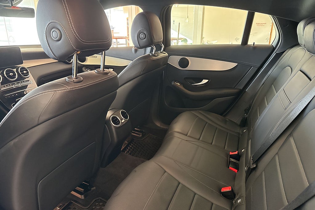 Mercedes-Benz GLC 300 de Coupé 4MATIC Aut P-värm Kamera Skinn Navi Moms miniatyr 16