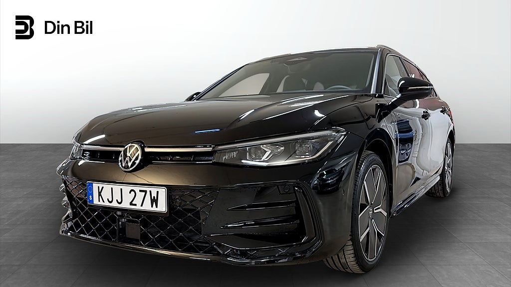 Volkswagen Passat eHybrid 272 DSG R-Line/ Panorama/ Drag