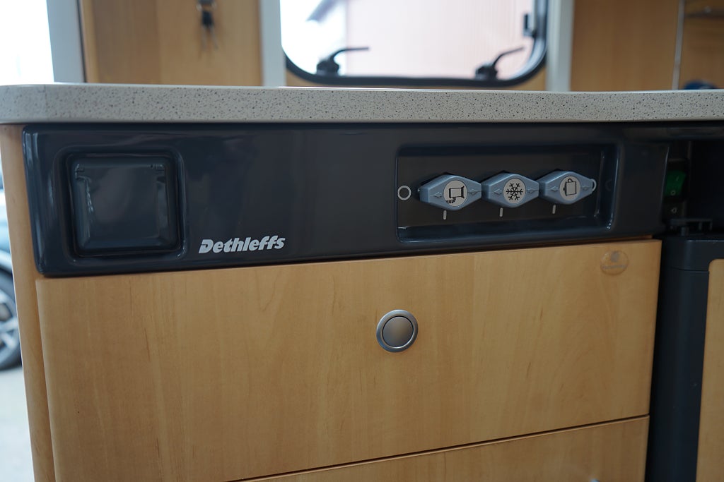 Dethleffs Camper 510V Husvagn Markis Förtält