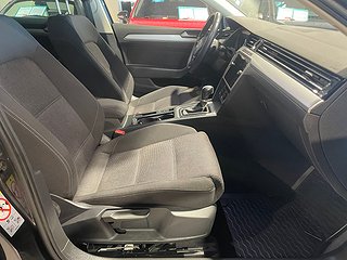 Kombi Volkswagen Passat 10 av 22