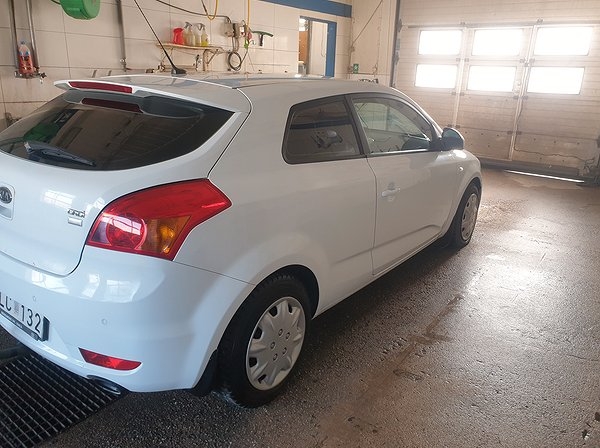 Kia ProCeed 2.0 CRDi 140hk 2008, kuva 5/37