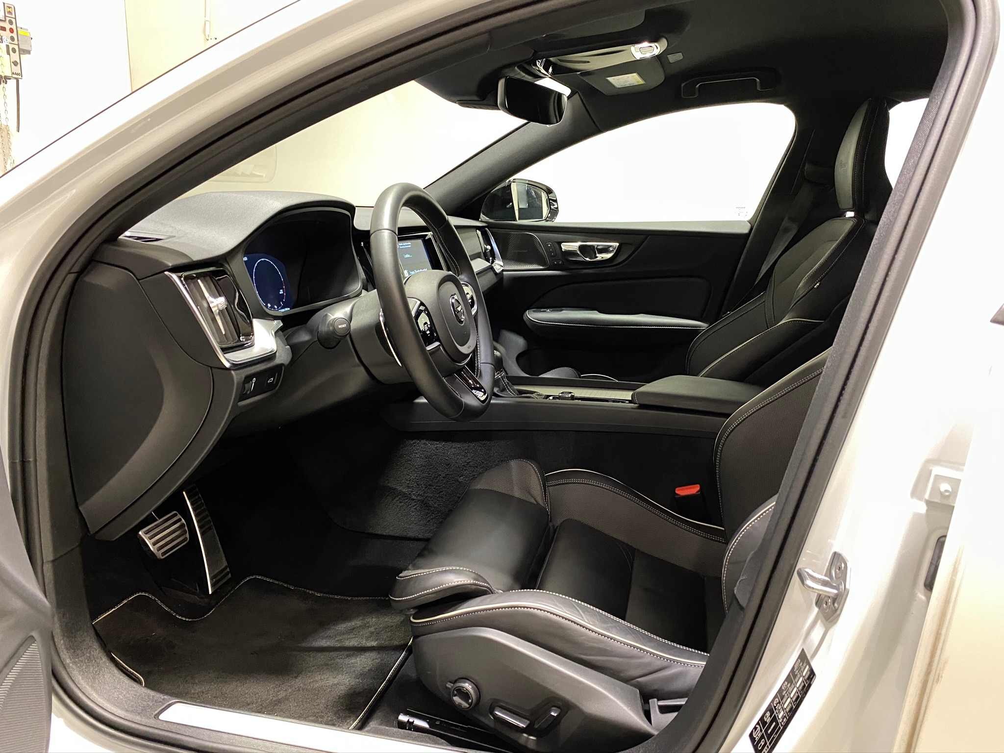 Volvo S60 T5 R-Design 2020, bild 7/52