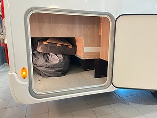 Husbil-halvintegrerad Bürstner Harmony Line T 744 8 av 26