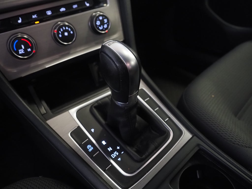 Volkswagen Golf 1.2 TSI 110hk DSG Automat | Adaptiv Farthållare 2016